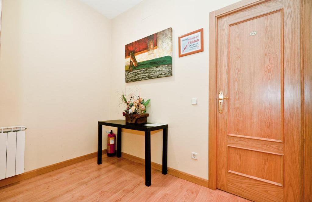 Hostal Las Cortes Madrid Buitenkant foto