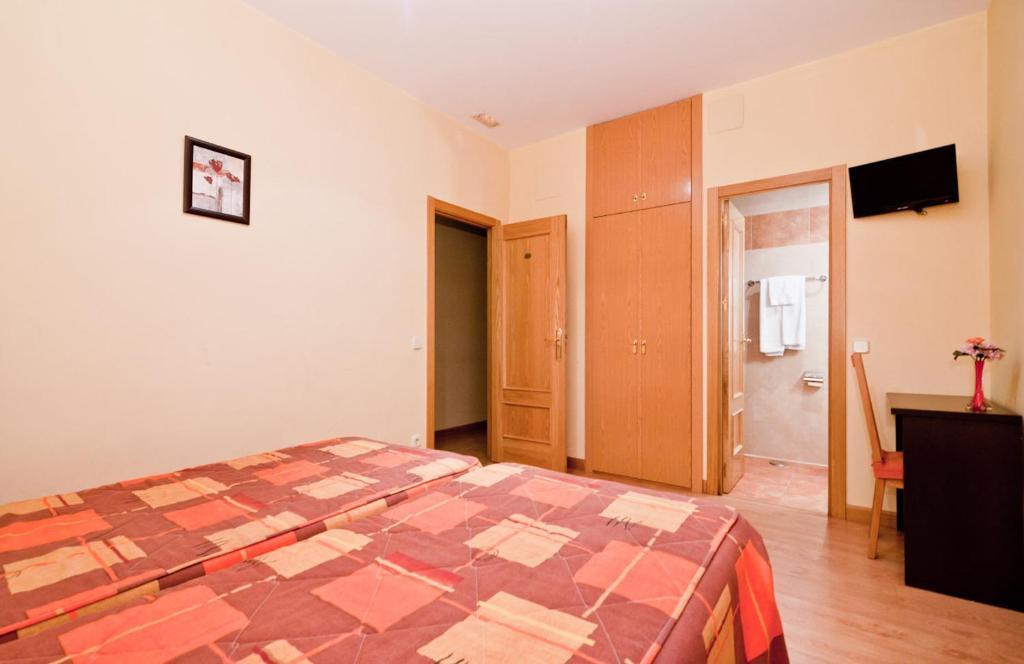 Hostal Las Cortes Madrid Buitenkant foto